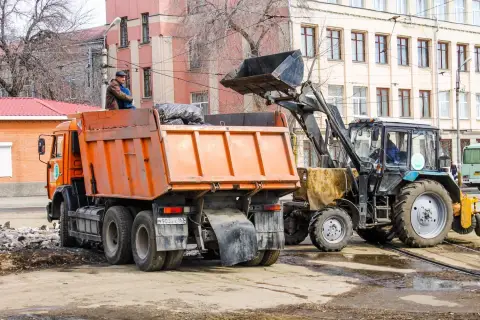 Вывоз мусора Гатчина. Аренда пухто Гатчина.