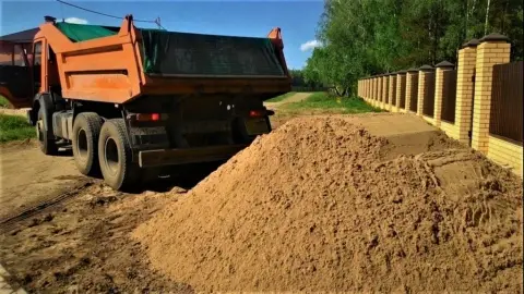 Горелово купить песок, щебень, землю с доставкой.