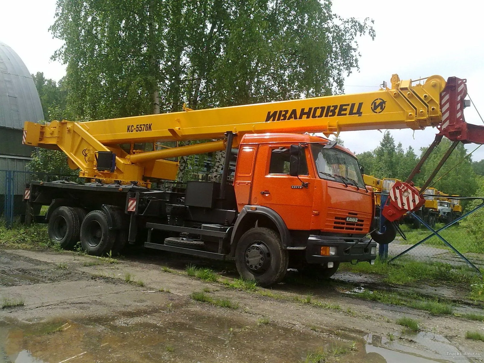 Москва аренда авткоана. Кран 25 и 32 т в аренду